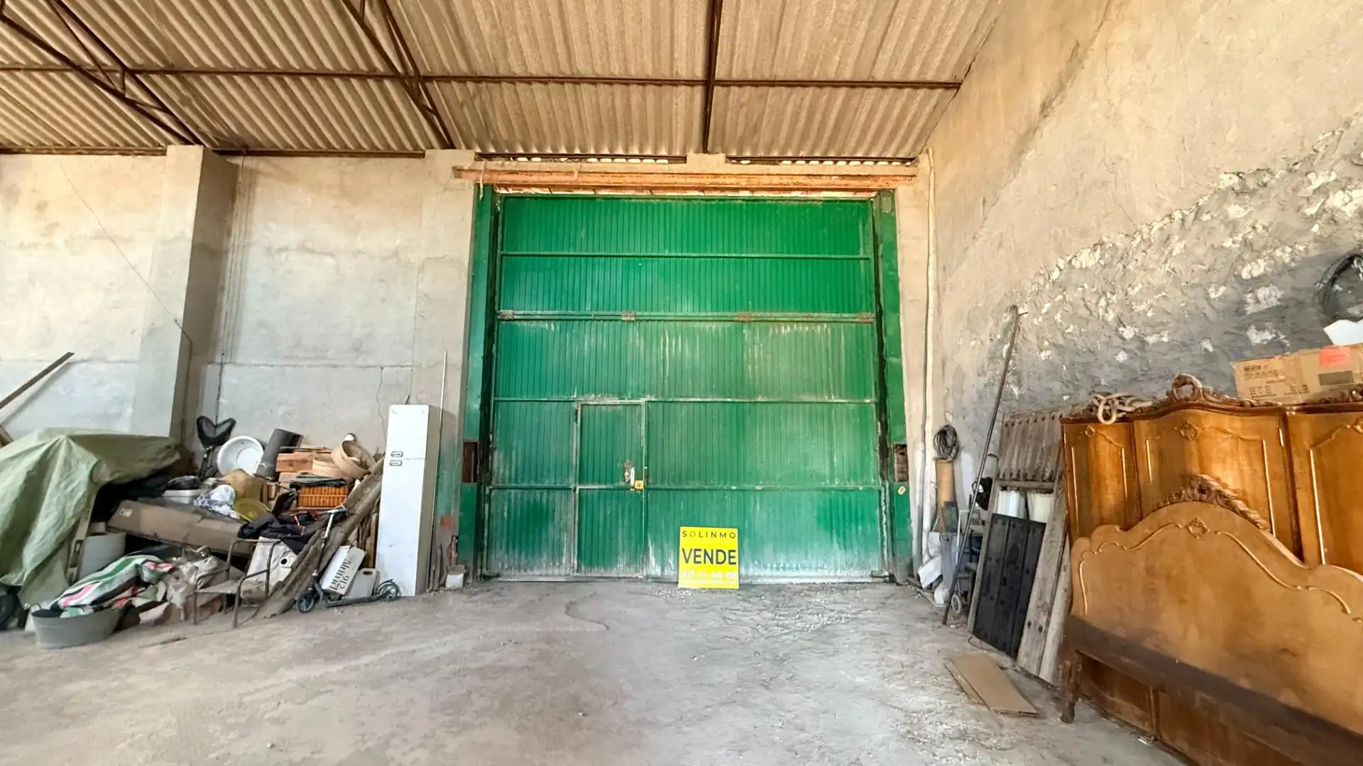 Nau industrial en venda en Olombrada