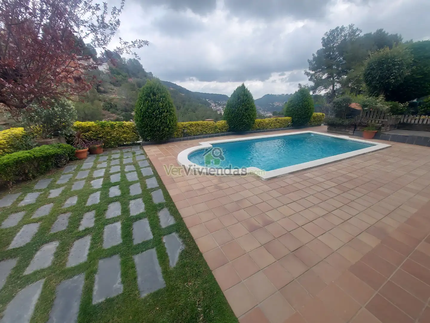 Piscina de Casa o chalet en venta en Vallirana con Calefacción, Jardín privado y Terraza