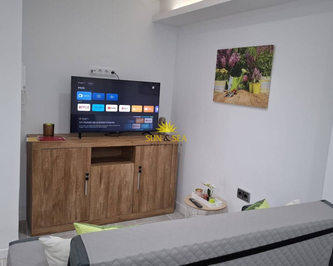 Sala de estar de Piso de alquiler en Torrevieja con Aire acondicionado, Calefacción y Amueblado
