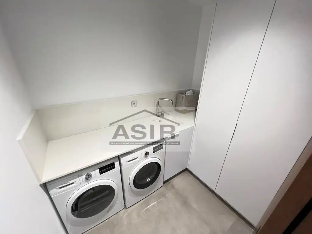 Exterior view of Houses for sale in Algemesí  with Air Conditioner and Swimming Pool