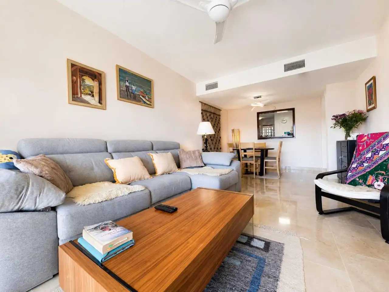 Sala de estar de Apartamento en venta en Manilva con Aire acondicionado, Calefacción y Terraza