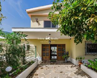 Vista exterior de Casa o xalet en venda en Los Realejos amb Terrassa, Piscina i Balcó