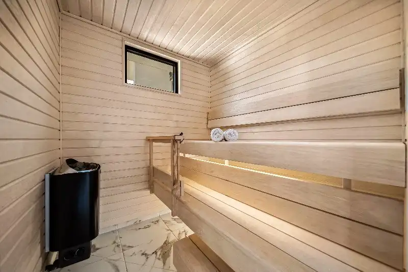 Chalet con piscina en venta en Elviria - Cabopino, imagen 11