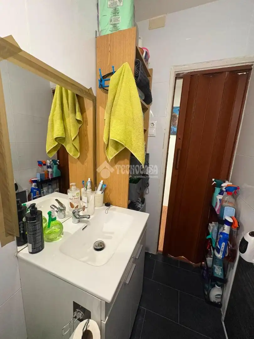 Flat for sale in C. Carlos Aurioles, imagen 3