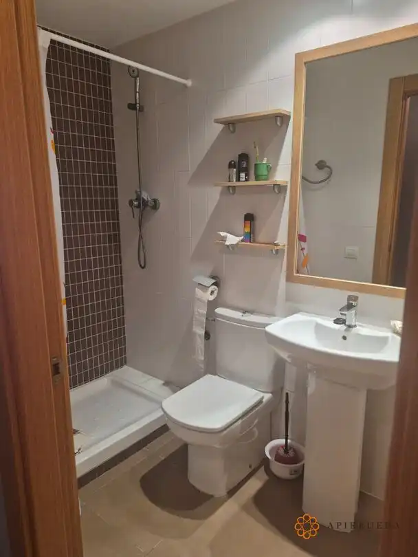 Bathroom of Flat for rent in Escatrón  with Air Conditioner and Heating