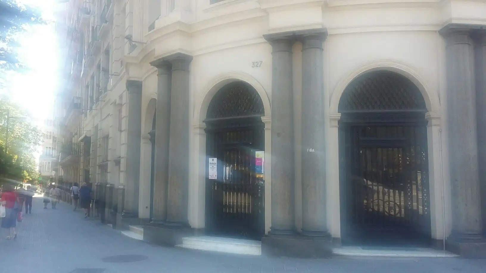 Außenansicht von Büro zur Miete in Barcelona mit Klimaanlage und Möbliert