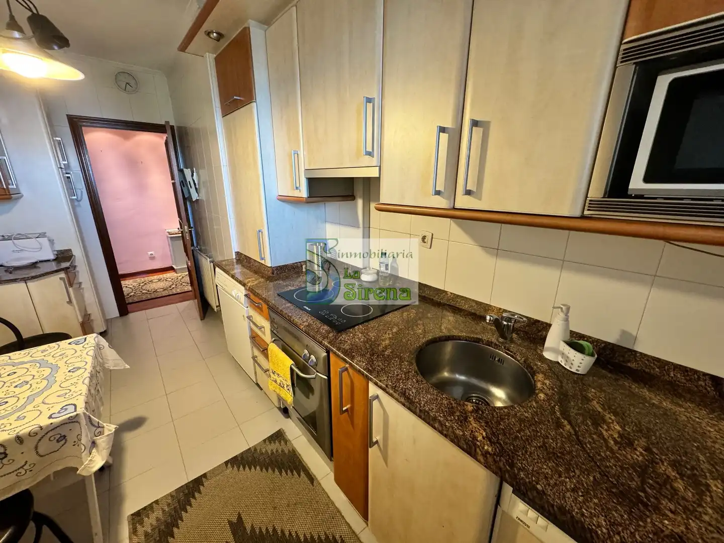 Flat for rent in Calle Leonardo Rucabado, 28, Brazomar