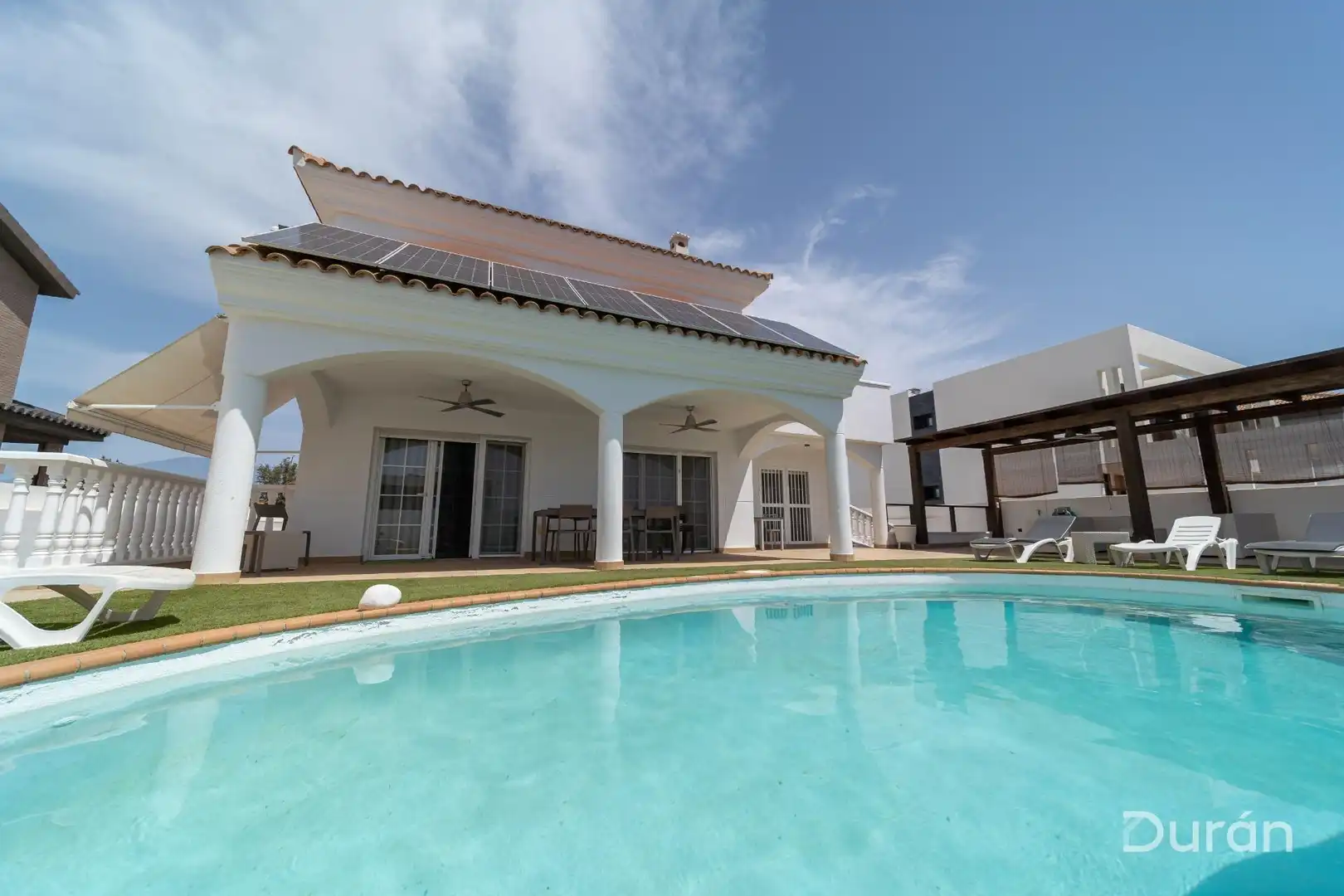 Piscina de Casa o chalet en venta en El Ejido con Aire acondicionado, Jardín privado y Terraza