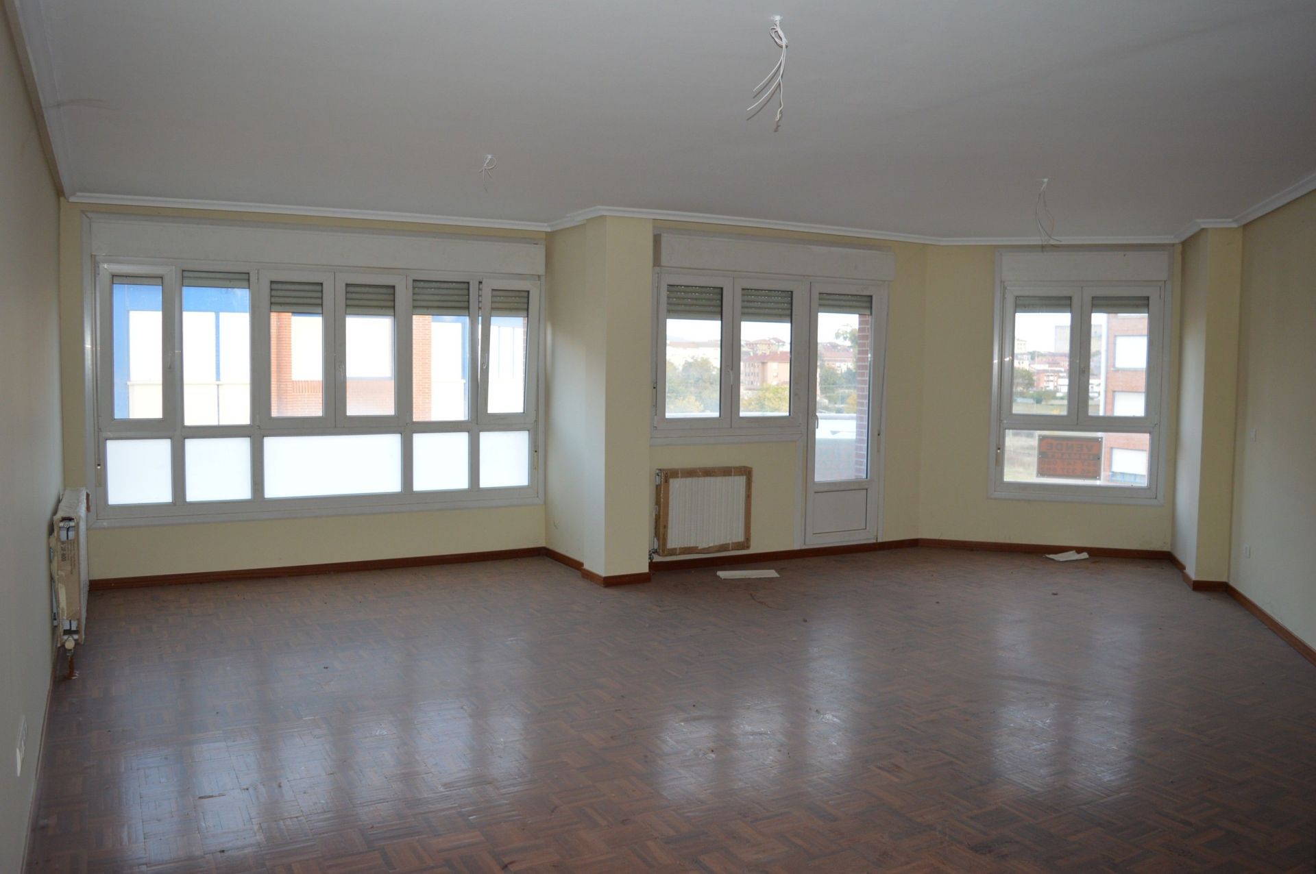 Living room of Flat for sale in Medina de Pomar  with Heating, Terrace and Storage room