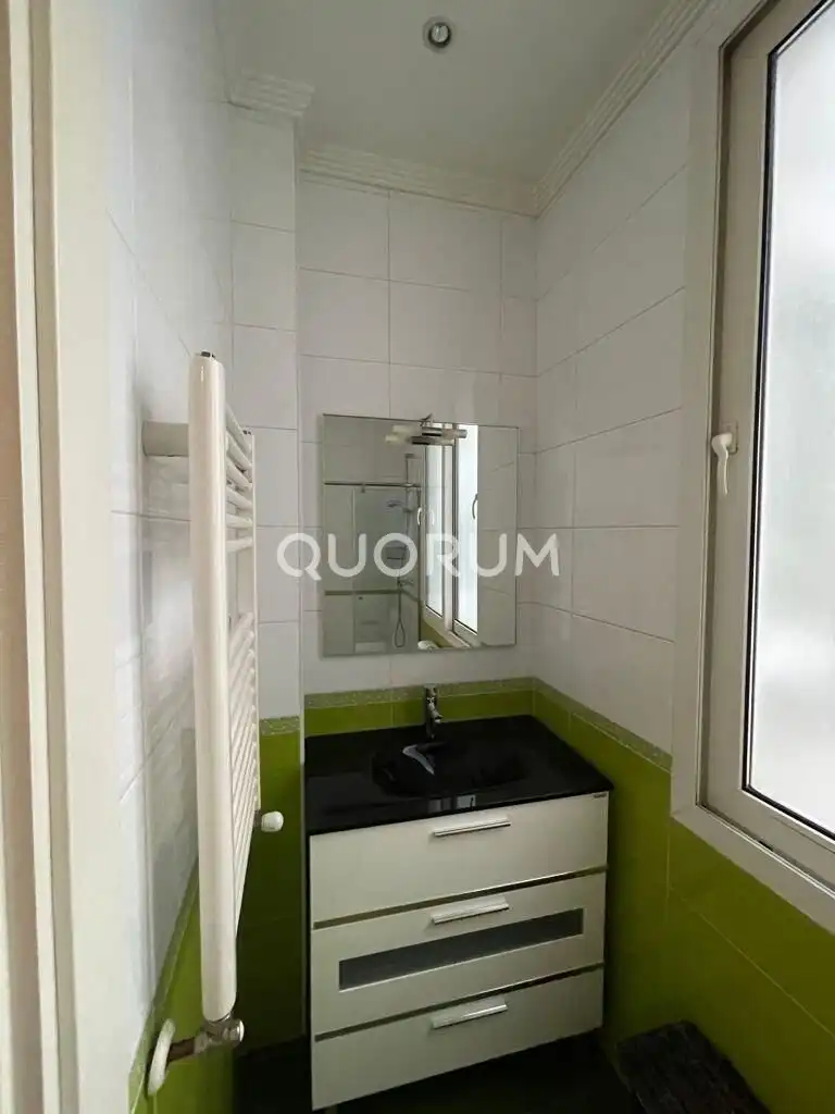 Badezimmer von Wohnung zum Verkauf in Bilbao  mit Heizung