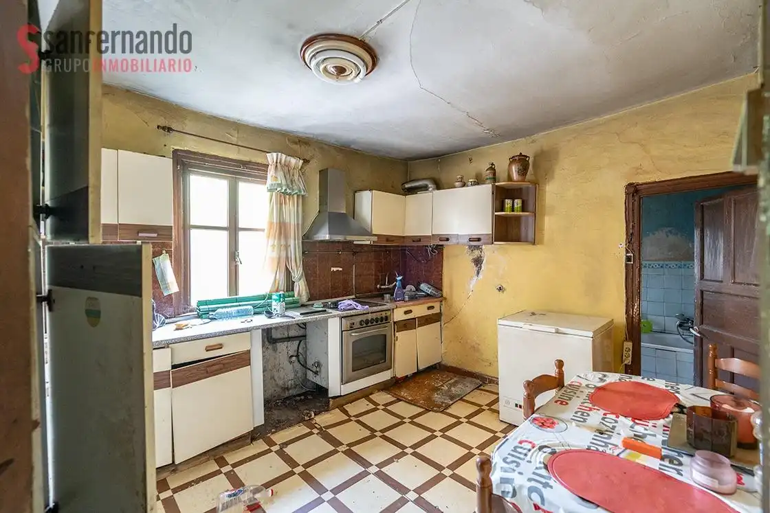Cocina de Finca rústica en venta en Corvera de Toranzo con Jardín privado, Terraza y Trastero