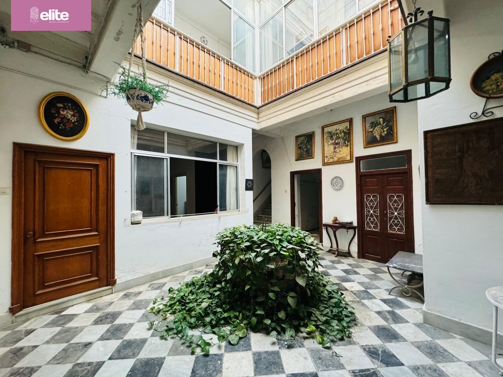 Casa o xalet en venda en Jerez de la Frontera amb Calefacció, Terrassa i Traster