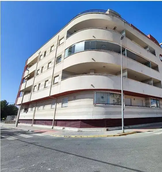 Vista exterior de Piso en venta en Almoradí