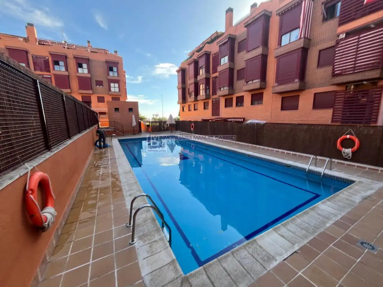 Piscina de Apartament en venda en Cáceres amb Aire condicionat, Calefacció i Traster