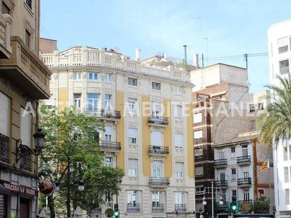 Exterior view of Flat for sale in  Valencia Capital  with Parquet flooring and Terrace