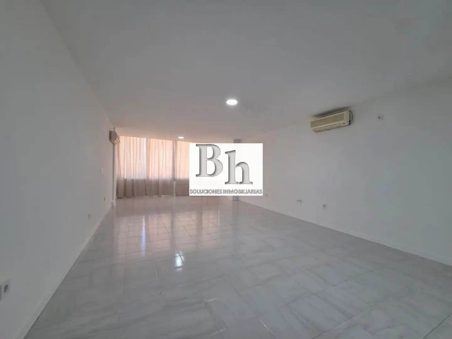 Local comercial en venda a Centro, imagen 3
