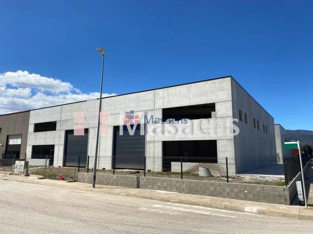 Nave industrial en Alquiler en La Vall d'en Bas