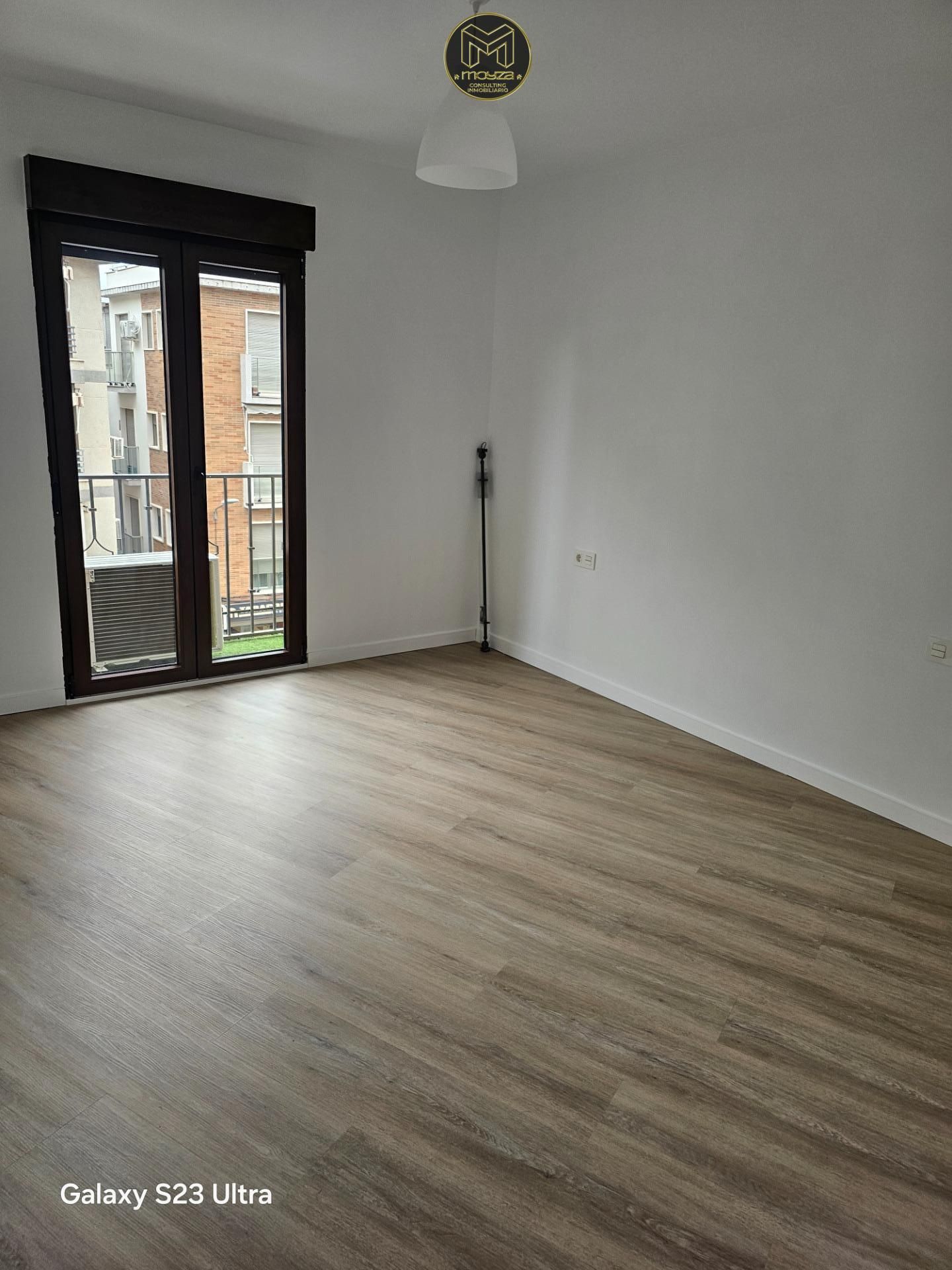 Bedroom of Flat for sale in  Jaén Capital  with Air Conditioner, Terrace and Balcony