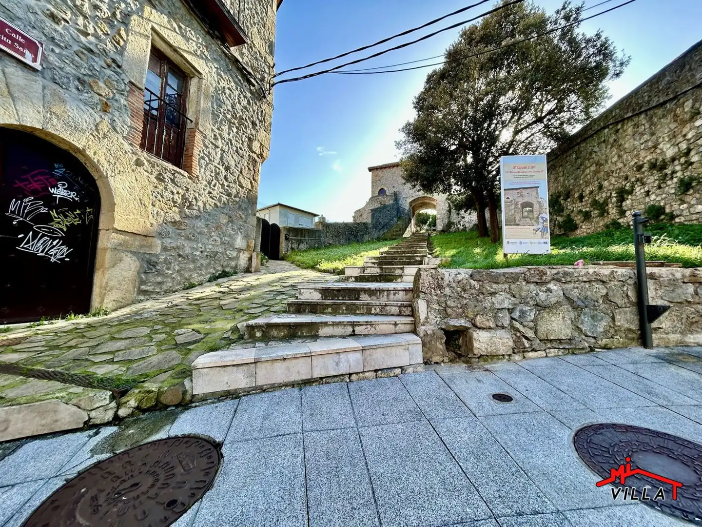 Vista exterior de Piso en venta en Laredo