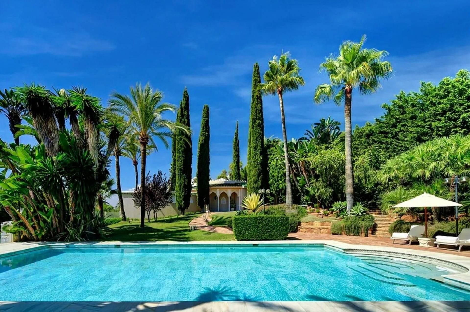 Jardí de Casa o xalet en venda en Marbella amb Aire condicionat, Calefacció i Jardí privat