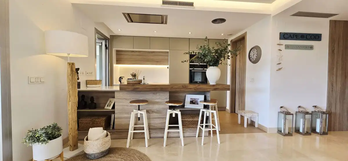 Kitchen of Flat for sale in Benahavís  with Air Conditioner, Terrace and Storage room
