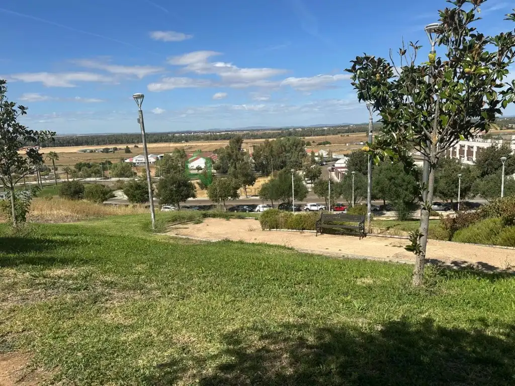 Flat for sale in Carretera de Sevilla - Los Montitos