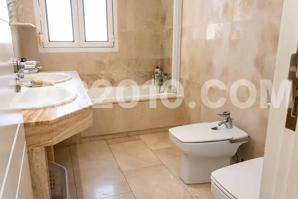Bany de Apartament en venda en Garrucha amb Aire condicionat i Terrassa