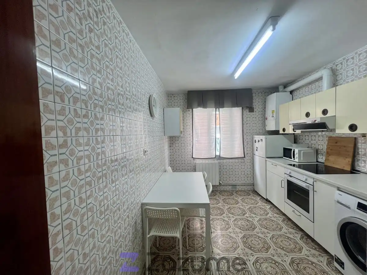 Piso de alquiler en Santutxu - Basarrate