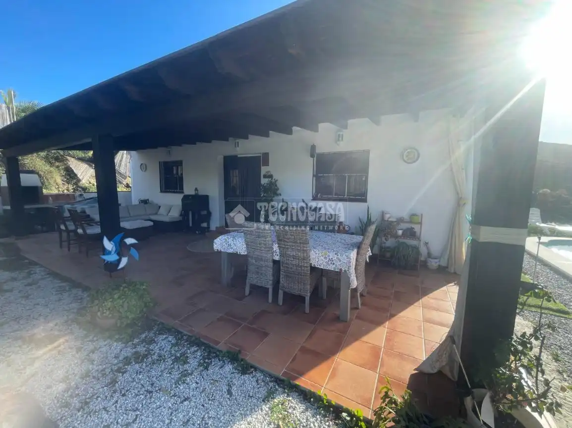 Country house with garden for sale in El Borge, imagen 6