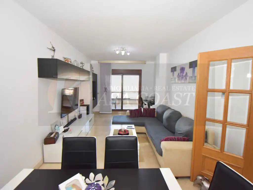 Living room of Flat for sale in Mijas  with Air Conditioner, Private garden and Terrace