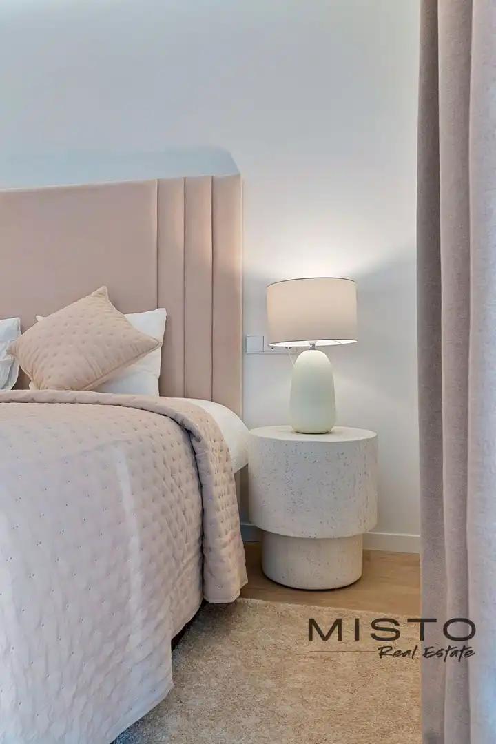 Bedroom of Flat for rent in Nueva Andalucía