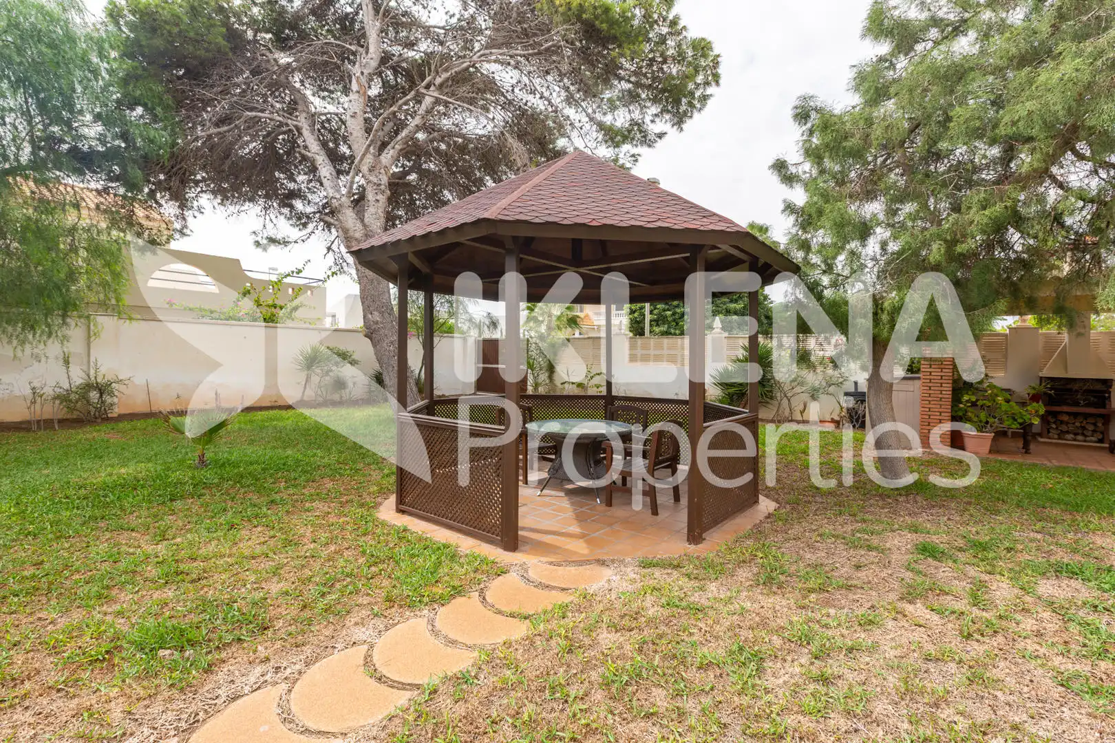 Garden of Houses for sale in Roquetas de Mar  with Air Conditioner, Private garden and Terrace