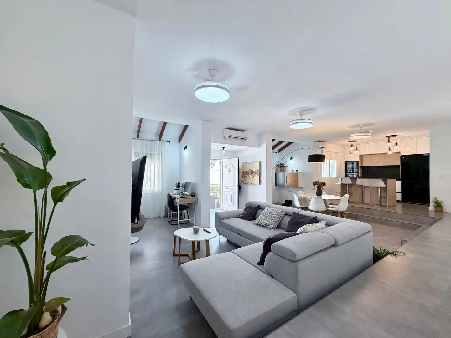Living room of Houses for sale in Roquetas de Mar  with Air Conditioner, Heating and Private garden