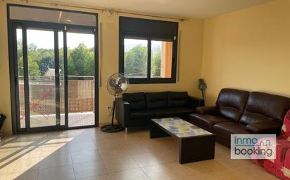 Living room of Flat for sale in Mont-roig del Camp  with Terrace, Furnished and Oven