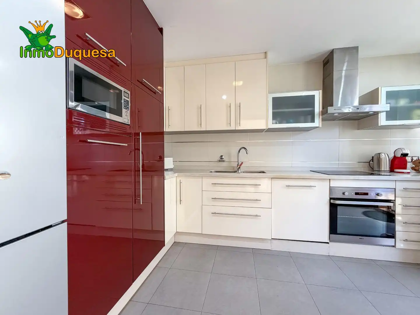 Casa aparellada amb balcó en venda a Calle DOÑANA 44, imagen 26