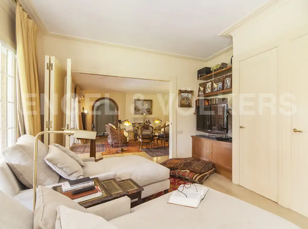 Sala de estar de Casa o chalet en venta en Barcelona con Aire acondicionado, Calefacción y Jardín privado
