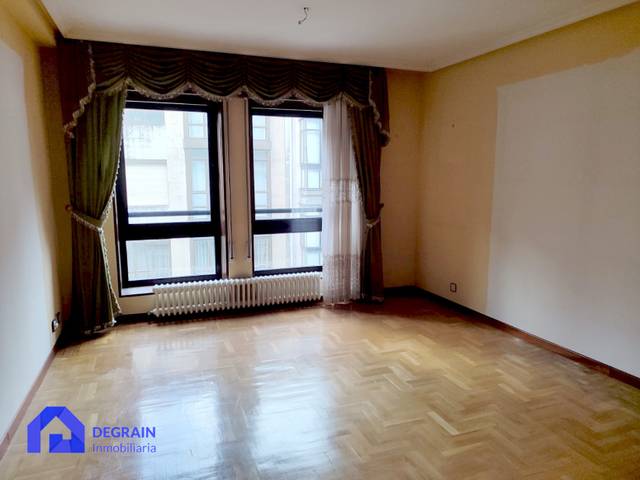 Piso en Venta en Oviedo - CAMPOAMOR en Salesas - Foncalada - Campoamor