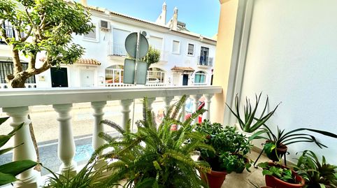 Foto 3 de Casa adosada en venta en Lepe, Huelva