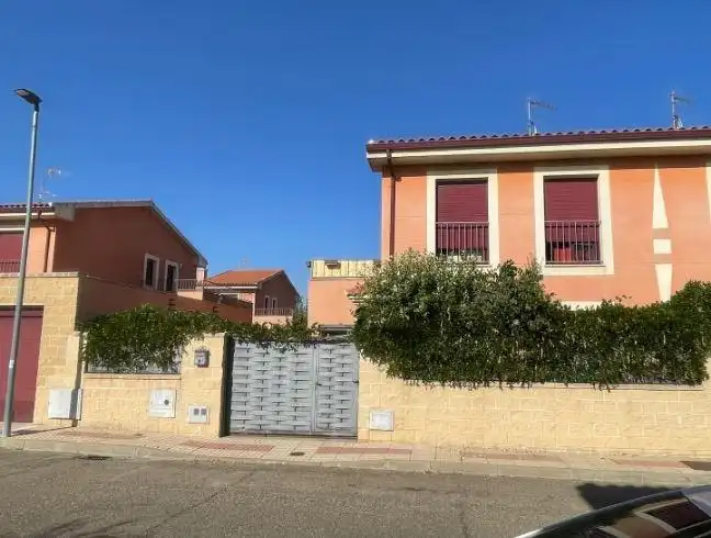 Exterior view of Detached homes for sale in Moraleja del Vino