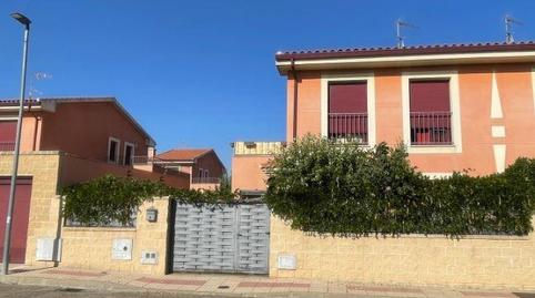 Foto 4 de Casa adosada en venda a Calle Miguel de Unamuno, 5, Moraleja del Vino, Zamora