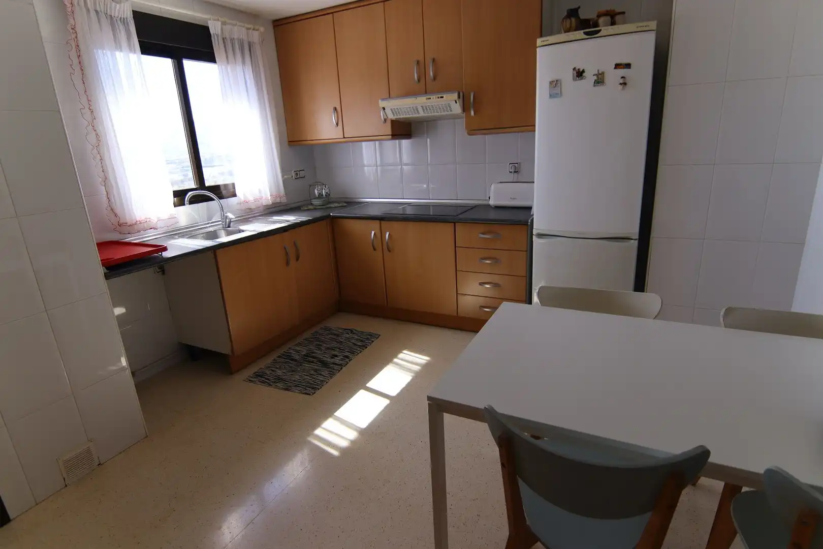 Cocina de Piso en venta en Benidorm con Aire acondicionado, Terraza y Amueblado