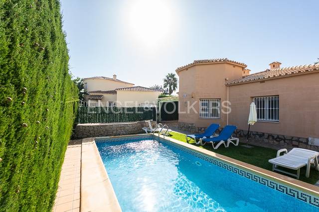 Casa-chalet en Venta en Oliva Nova