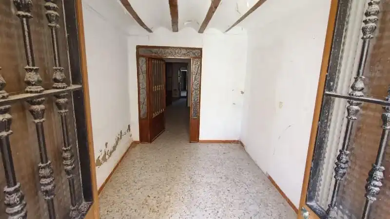 Casa adosada en venda en Ibros amb Terrassa i Traster