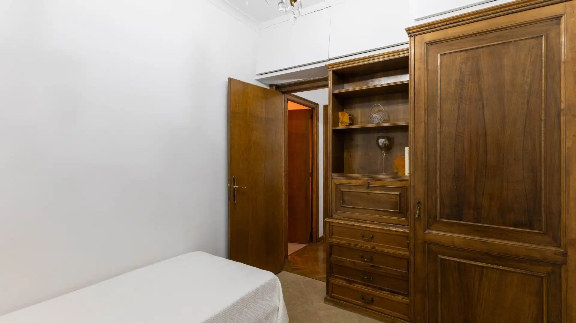 Dormitori de Pis en venda en Barcelona amb Calefacció, Parquet i Terrassa
