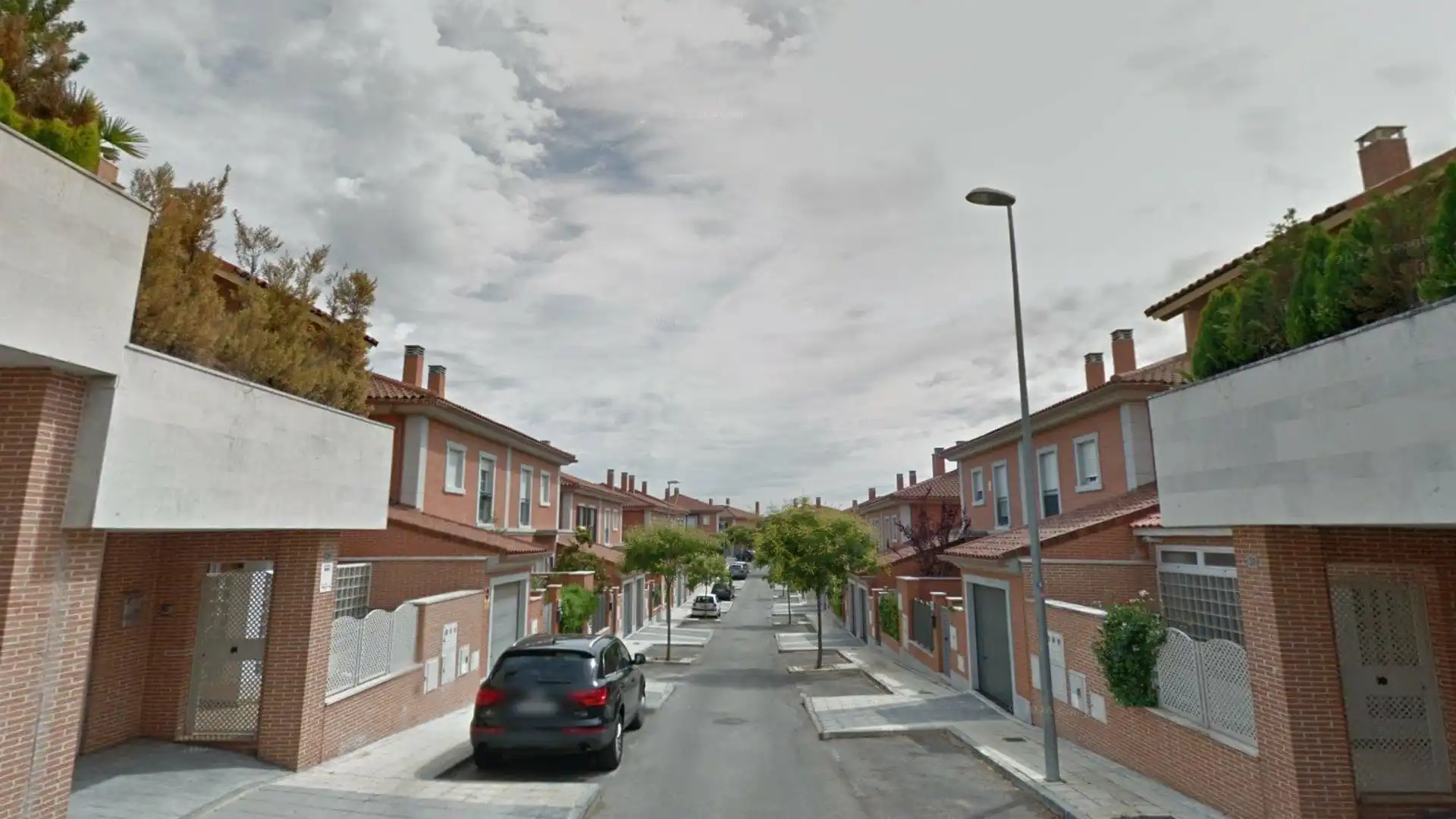 Casa aparellada en venda a Adela Gines, imagen 2