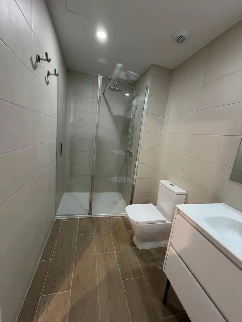 Badezimmer von Wohnung zur Miete in Tres Cantos mit Heizung, Terrasse und Balkon