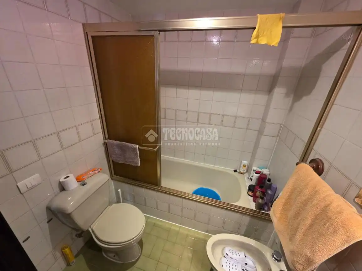 Bathroom of Flat for sale in Zaragoza  with Air Conditioner, Heating and Terrace