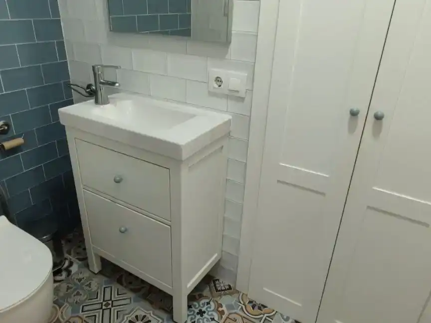 Bathroom of Flat for sale in Almensilla  with Air Conditioner, Private garden and Storage room