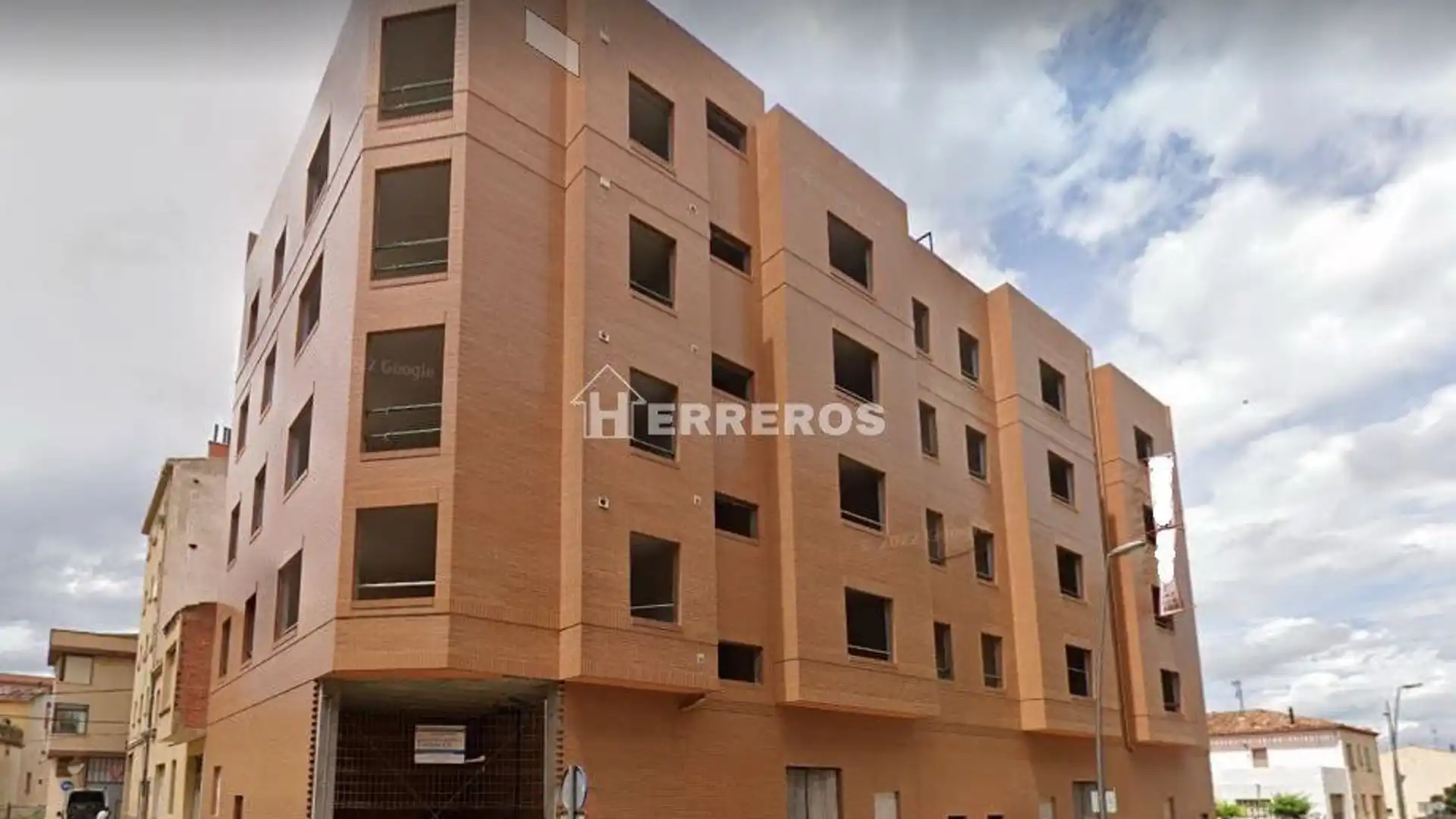 Vista exterior de Piso en venta en Lardero con Calefacción, Parquet y Terraza