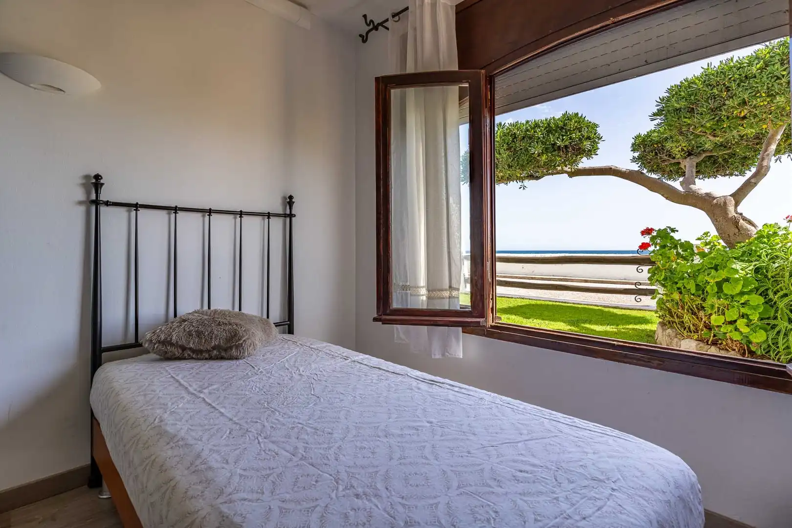 Flat for sale in CL LETRA M SANTA LLUCIA Es: Pl: Pt: VILANOVA I L, L'Aragai